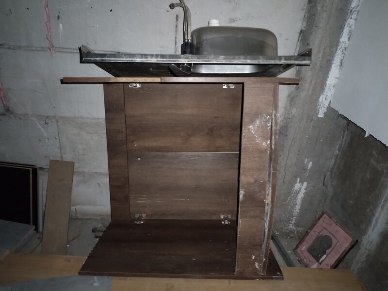 Vitrine expunere, masca chiuveta cu chiuveta